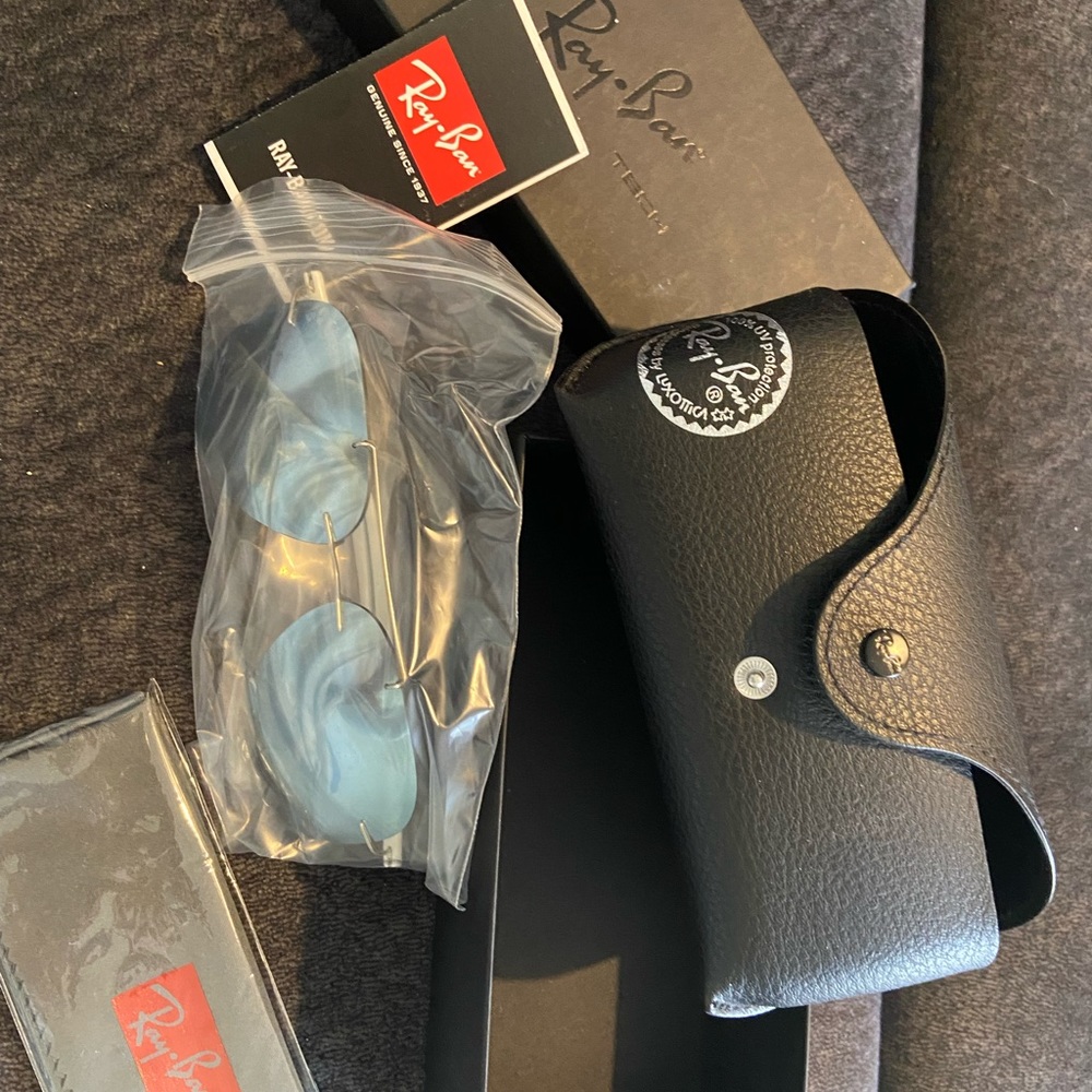 Brand new Ray Ban sunglasses